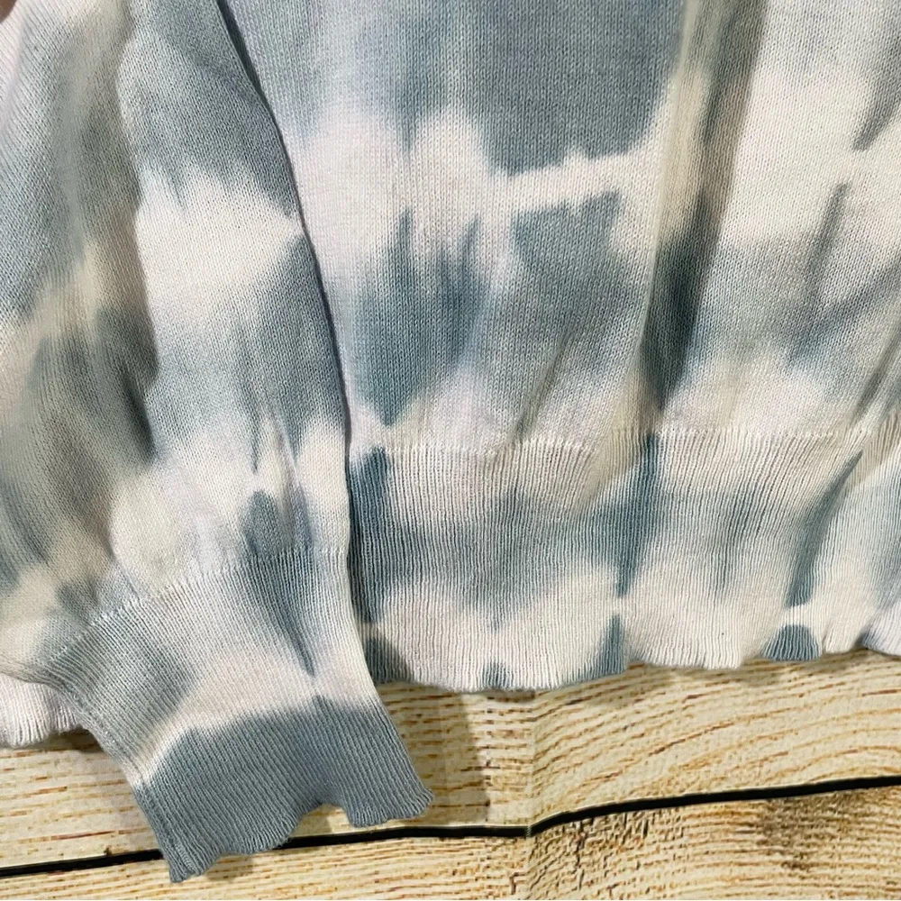 tie dye lightweight hoodie sweatshirt women’s Size Small blue/white - Image 5
