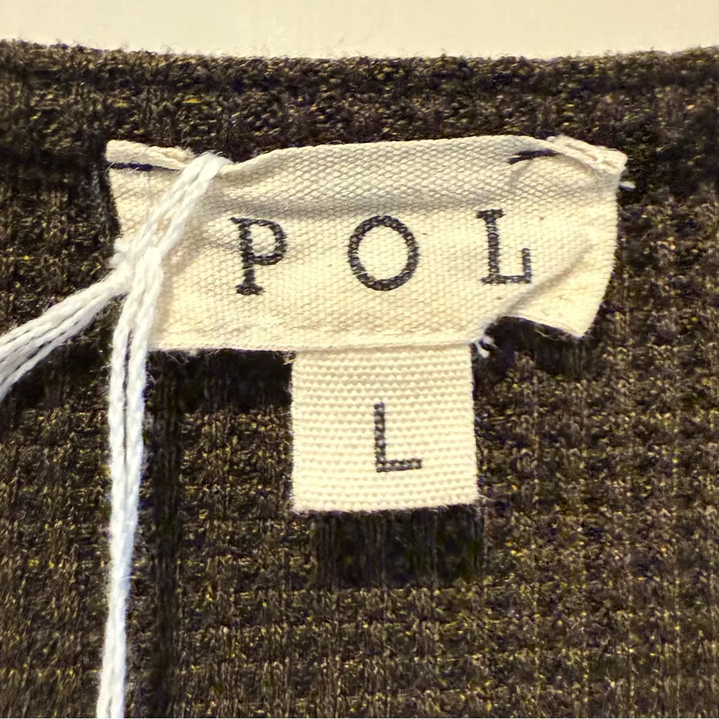 POL V Neck Waffle Crop Top Olive Green With Black Floral Appliqué Size Large NWT - Image 5