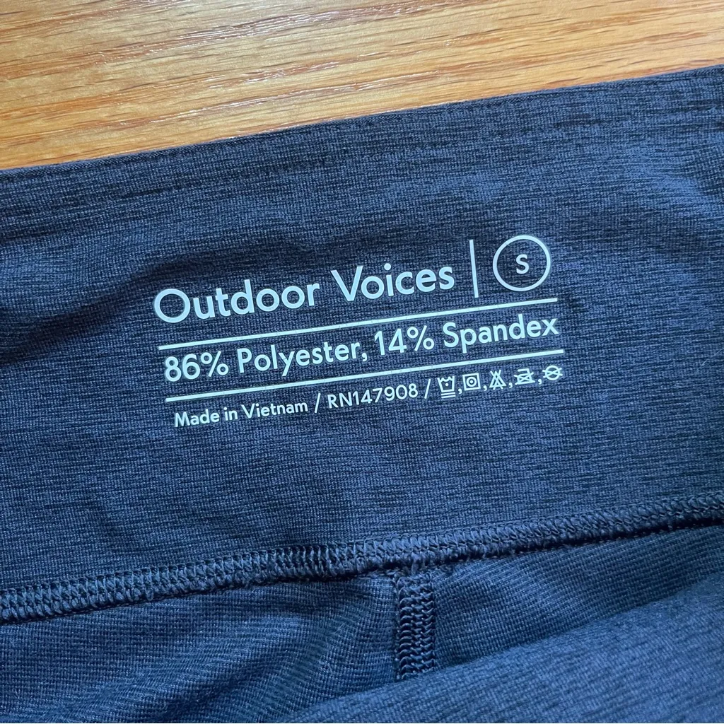 Outdoor Voices dark gray leggings size small - Image 2