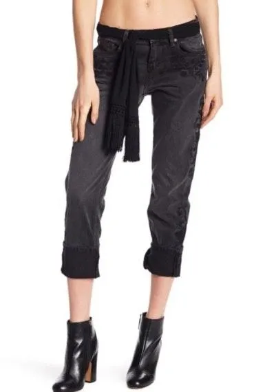 Lola Jeans Floral Embroidered Size 27 NWOT - Image 2