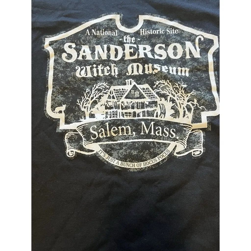 Disney Hocus‎ Pocus Sanderson Witch Museum T Shirt Women Size S Black Halloween - Image 4