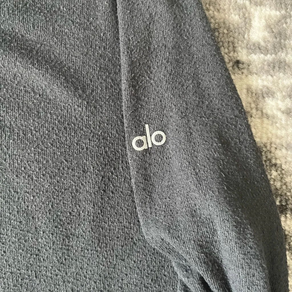 Alo Yoga Glimpse Long Sleeve - Image 3