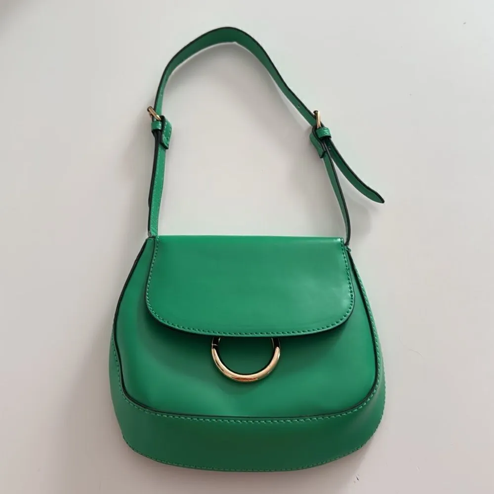 Forever 21  Green PU Solid Shoulder EUC - Image 3