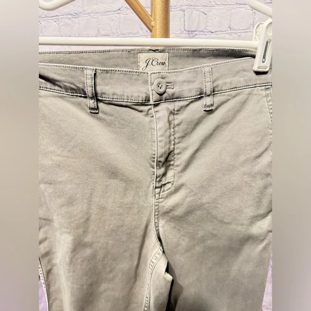 J. Crew Vintage Straight Chino Women’s Khakis size 26T in Light Green - Image 4