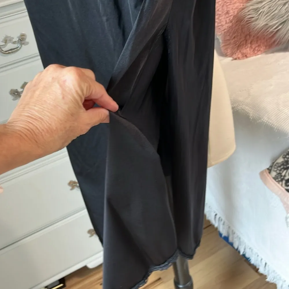 Vintage Vanity Fair Slip Half Black Slit Womens 28 inch Medium  40 - Image 5