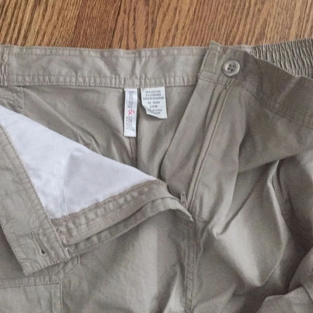 Hasting & Smith  khaki cargo shorts - Image 15