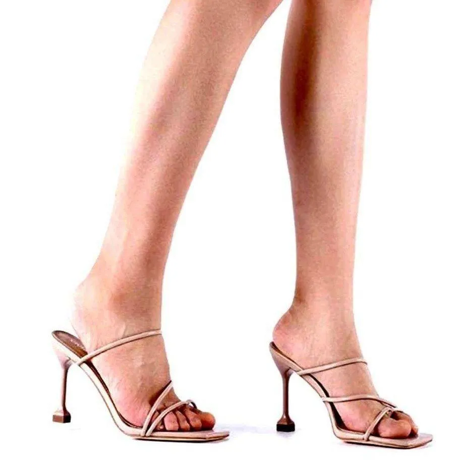 NWOT  Women's Size:9 Tan Square Toe Strappy Heels - Image 3