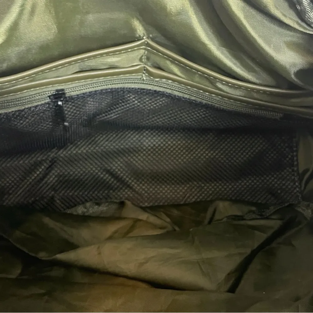 Joan & David Duffle Bag Fabric Removable Strap Olive Army Green Men’s Women’s - Image 11