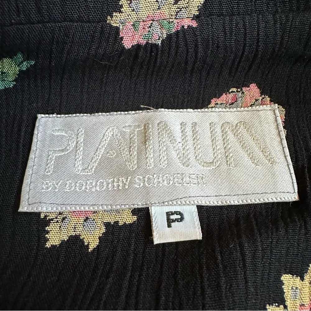 Vintage 1980s crepe patchwork jacket - Image 12