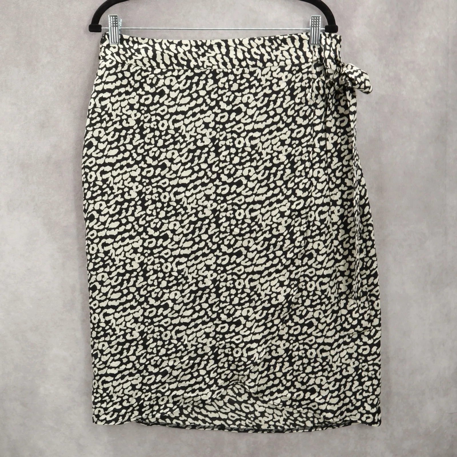 Boohoo Animal Leopard Chic Print Y2K Wrap Belted Flare Party Skirt Medium 10 - Image 3