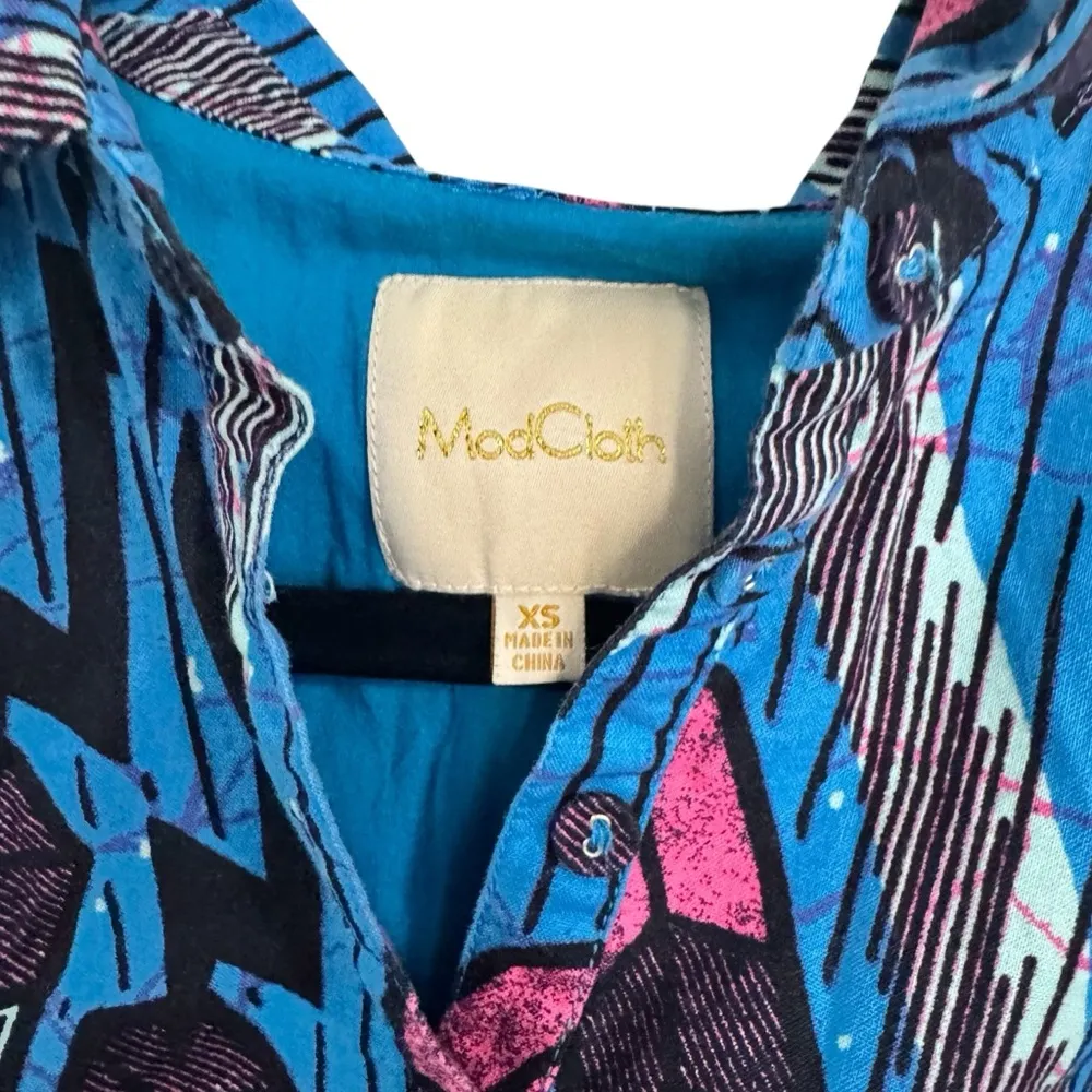 MODCLOTH Magnetic Graphic Cut-Out Tie Dress in Sz X-Small - Image 7