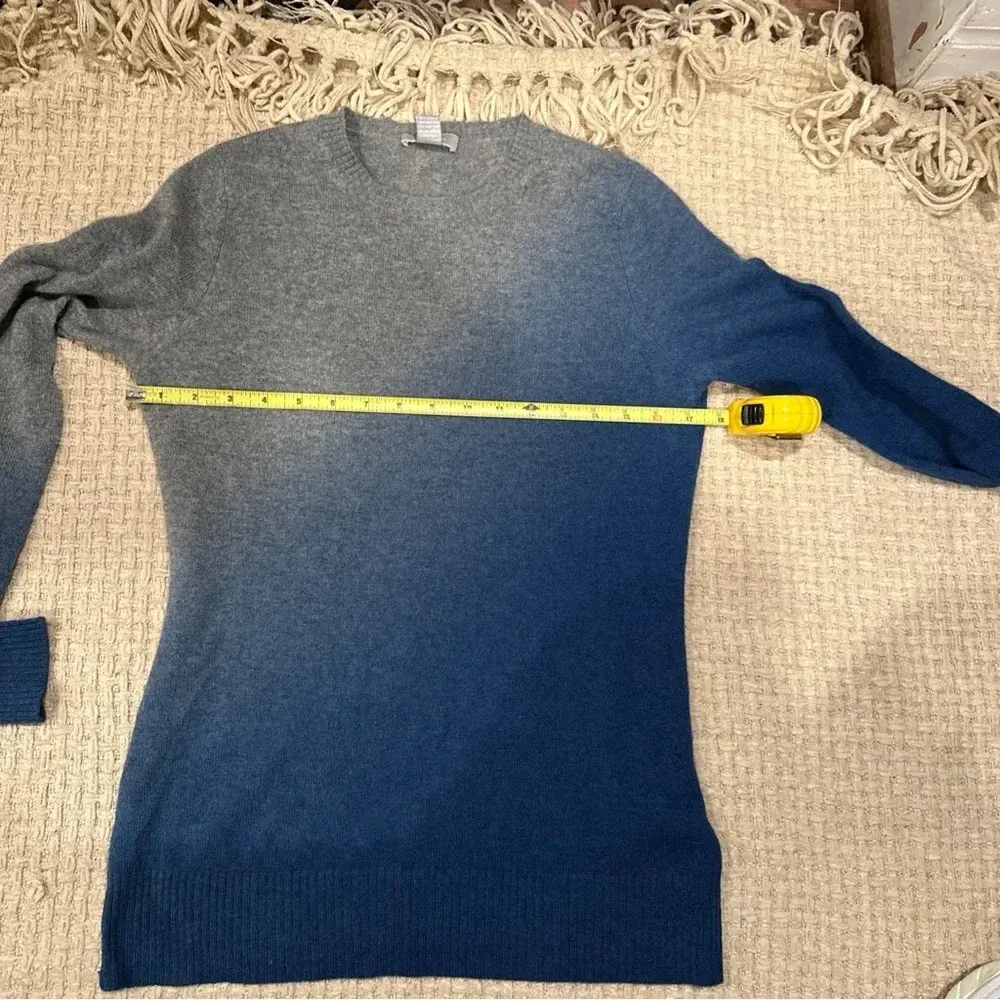 HAYDEN WOMENS SWEATHER
100% CASHMERE COLORFUL XS
TINY HOLE SLEEVE LONG SLEEVE - Image 5