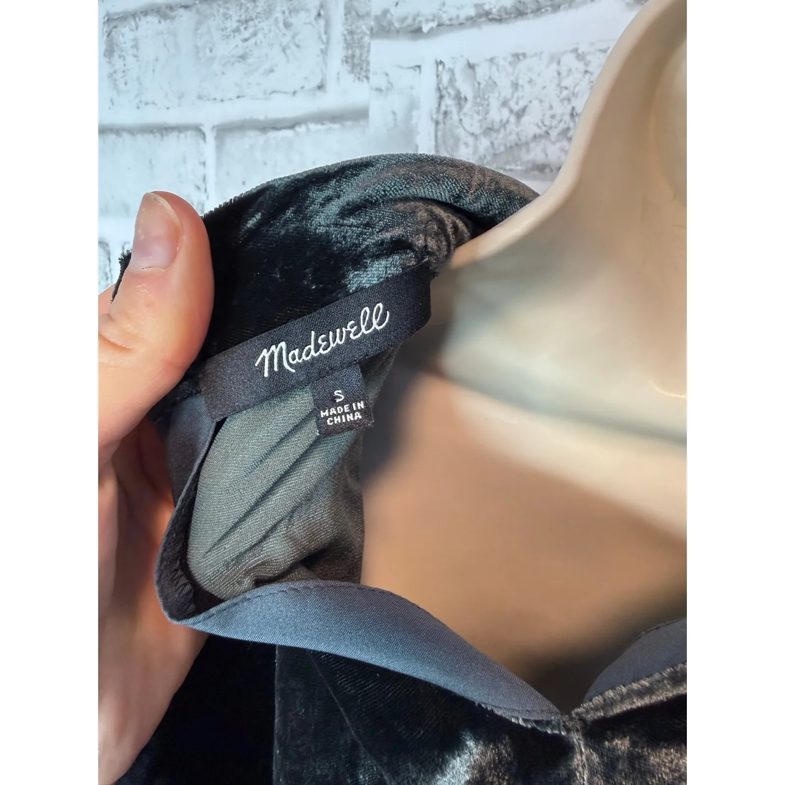 Madewell Choker Collar Viscose & Silk Vneck Tee Dark Metal Women's Small - Image 7