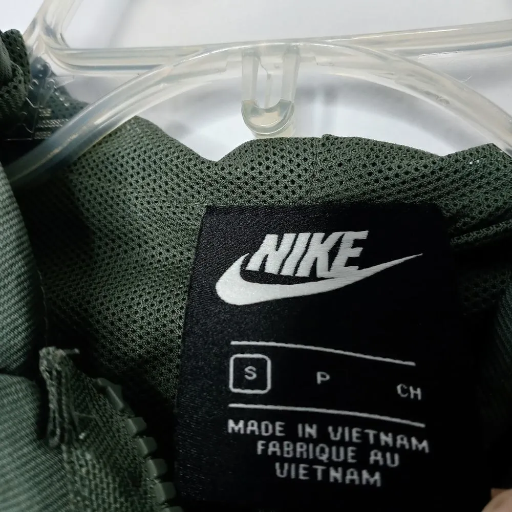 Nike Sportswear Windrunner Cargo Women Jacket Loose Fit Green Size Small - Image 6