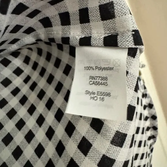 NWT Women's J. Crew Pleated Gingham Button‎ Down Shirt Size M - Image 3