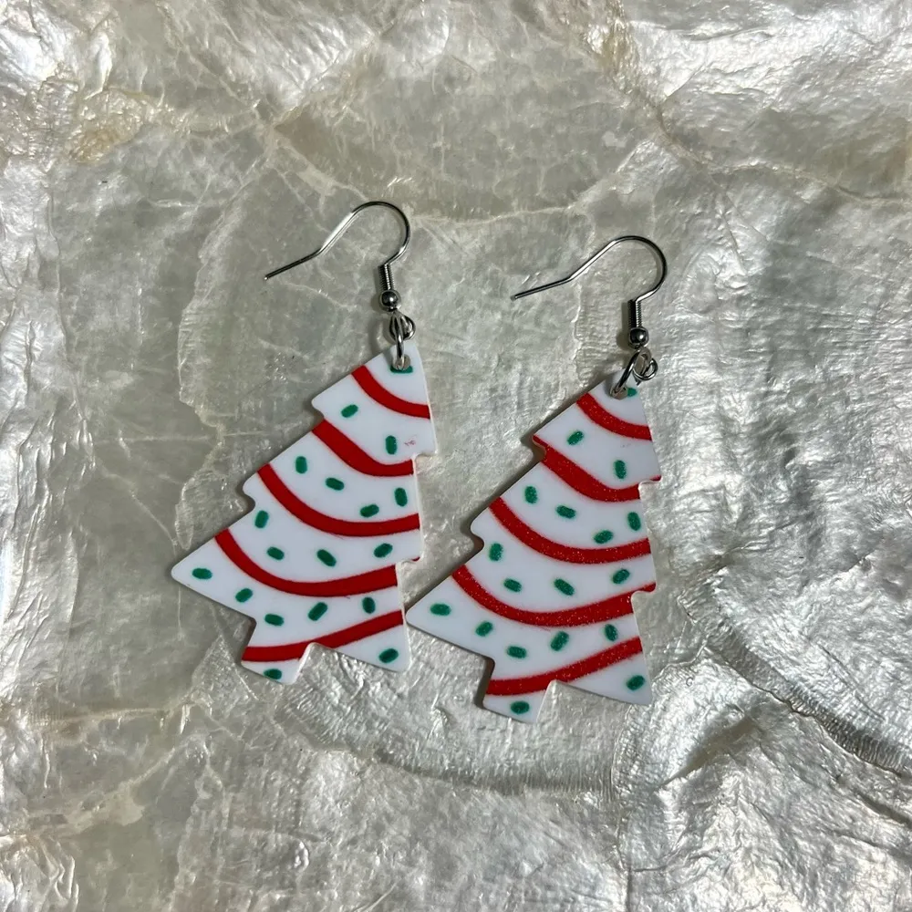 Vintage Christmas Tree Shaped Dangle Earrings For Women, Acrylic Holiday White - Image 3