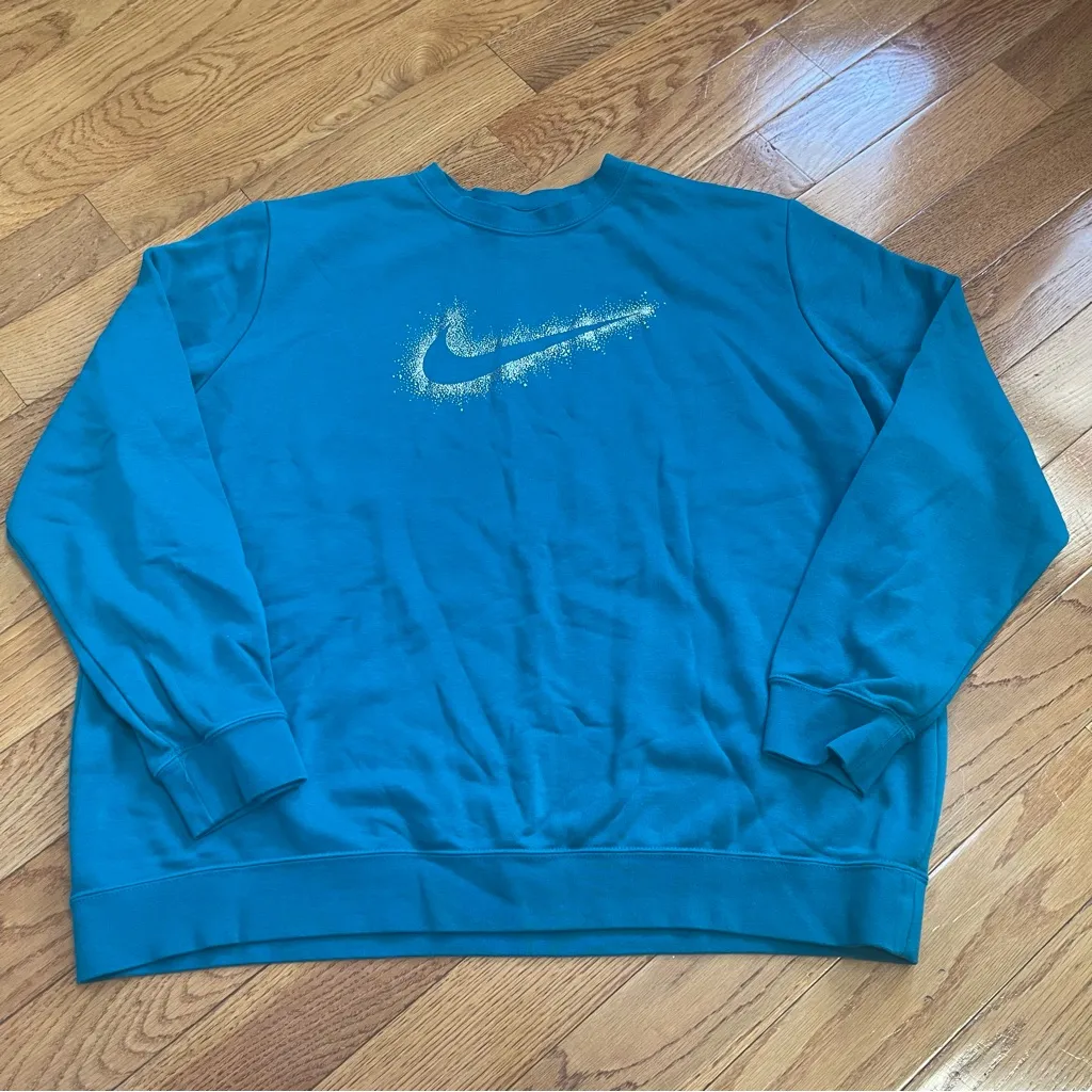 Nike Women’s Oversized Crewneck Sweatshirt XXL Blue Glitter Swoosh Fleece - Image 4