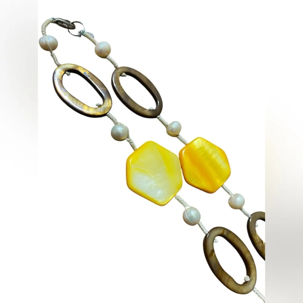 Vtg Cord Fresh Water Pearl Brown/Yellow Butterscotch Shell Beaded Necklace 30" - Image 3