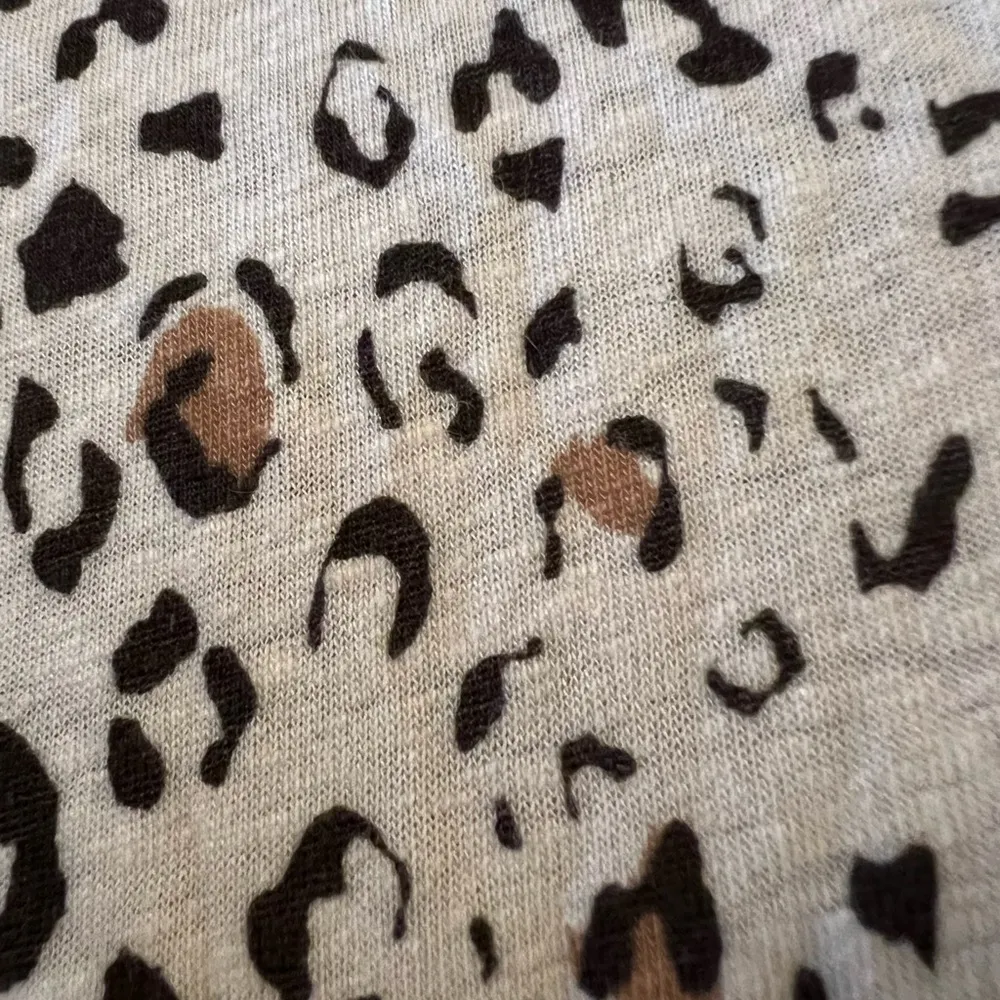 Rails Henley Top Shirt Jourdan White Mocha Leopard Linen Rayon Blend NWT Small - Image 6