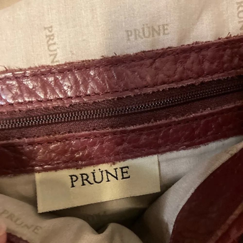 PRUN’E LEATHER BURGANDY FLAP CROSSBODY SHOULDERBAG - Image 7