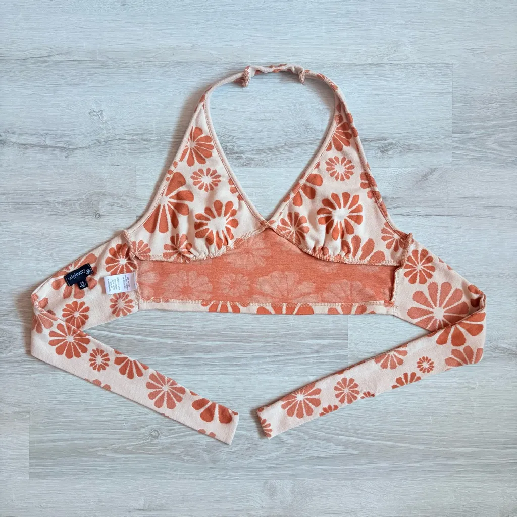 Originality Flower Print Halter Crop Top Sz Medium Tan - Image 3