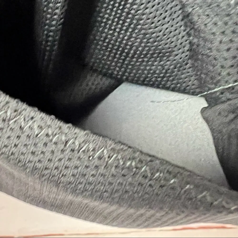 Nike Women’s Black Camo Athletic Sporty Racerback Bra Sz L - Image 10