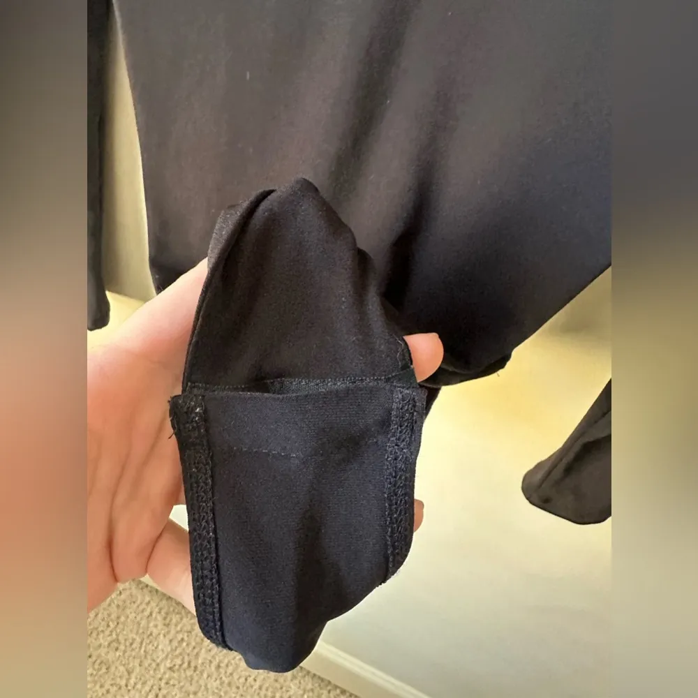 Leith Black Long Sleeve V-Neck Bodysuit Top With Snap Crotch Women's Size Medium - Image 4