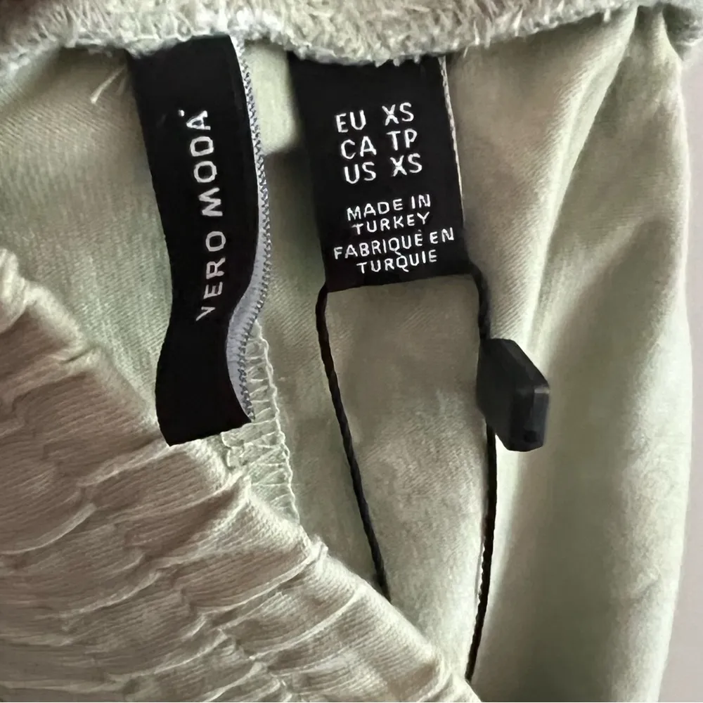 Vero Moda - NWT Juna High Waisted Eyelet Shorts - Image 7