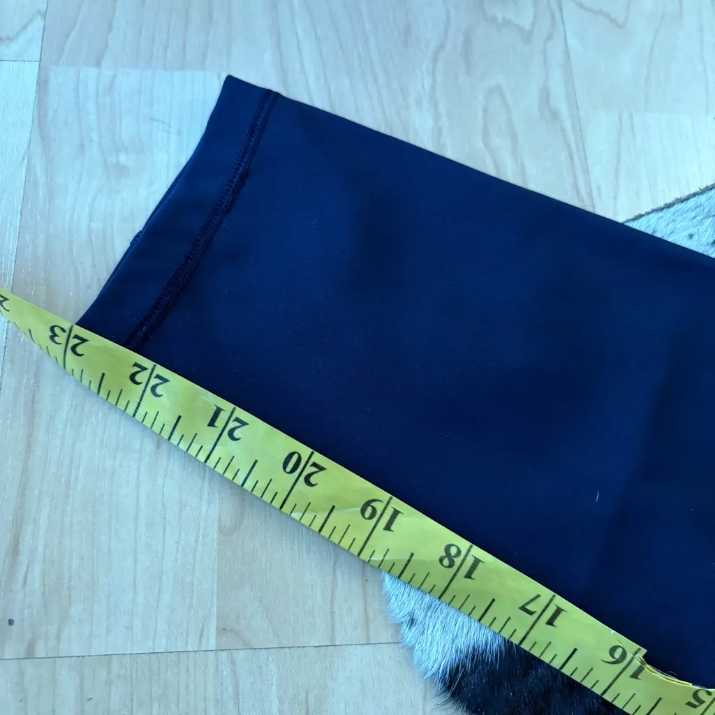 LULULEMON Extra Mile‎ Crop Leggings Reflective Size 4 Navy - Image 8