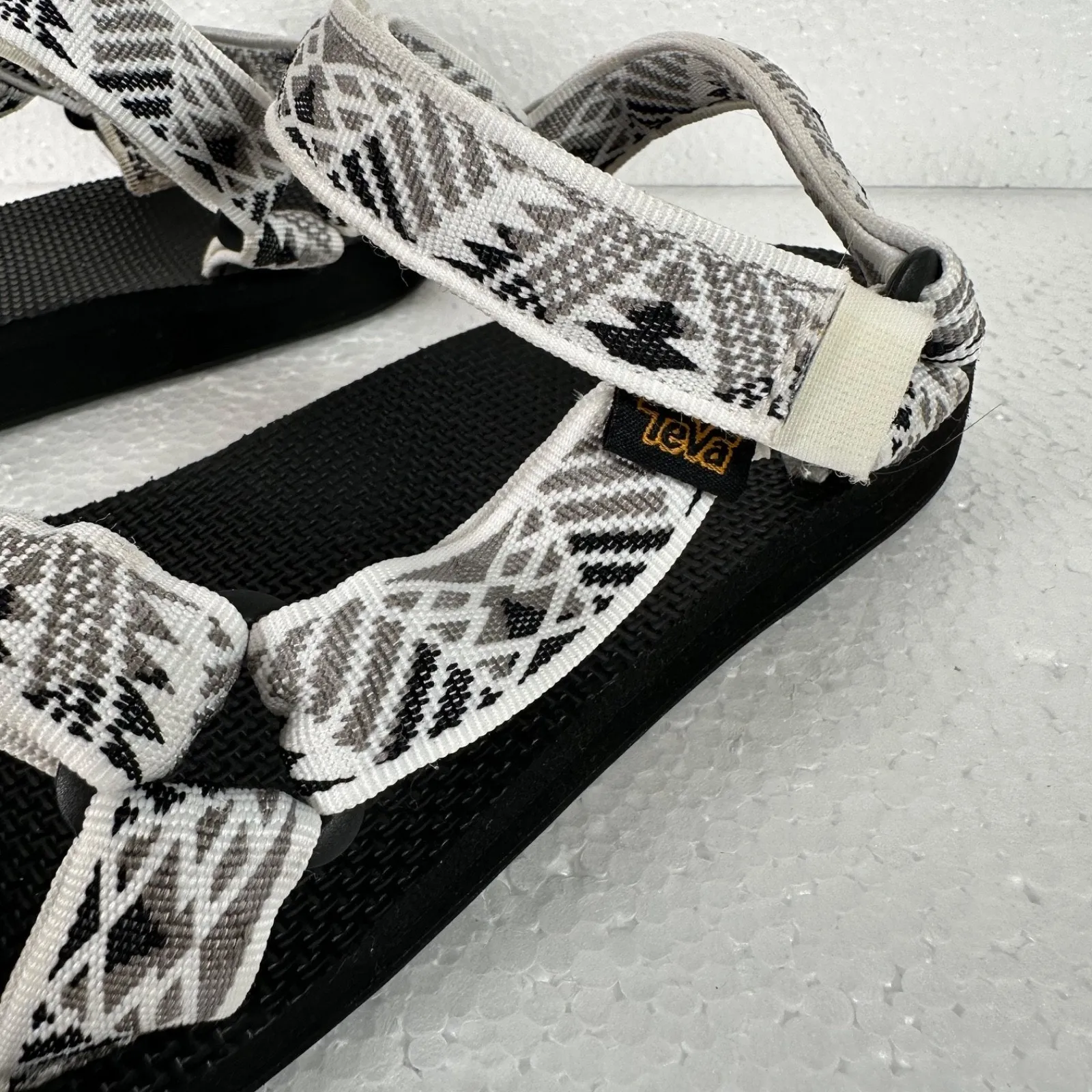 Teva Original Universal Sandals Women's 10 Black/White Strappy Comfort Outdoors - Image 3