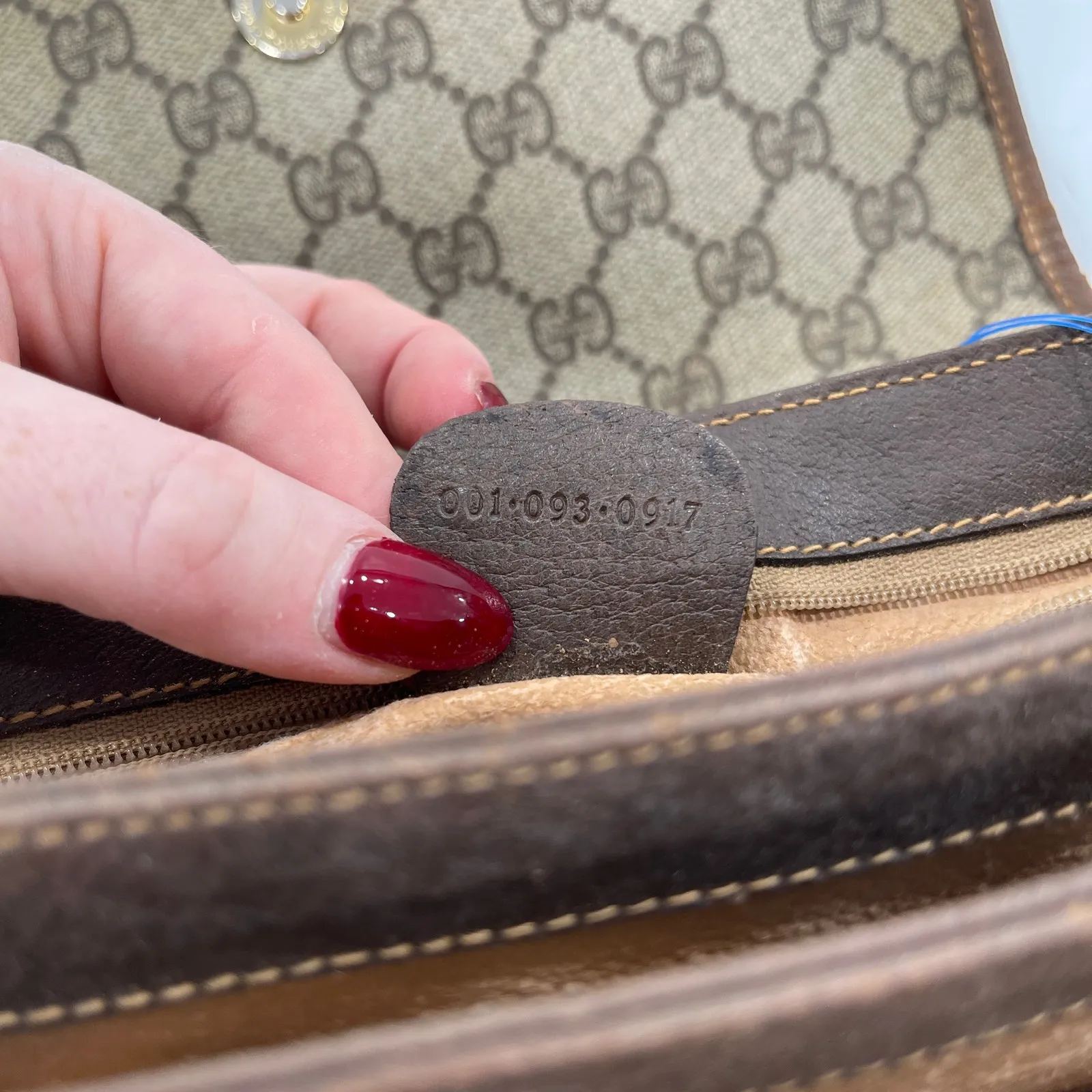 Gucci 70s 80s Vintage Crossbody Shoulder Bag Monogram Flap GG Supreme Canvas - Image 5