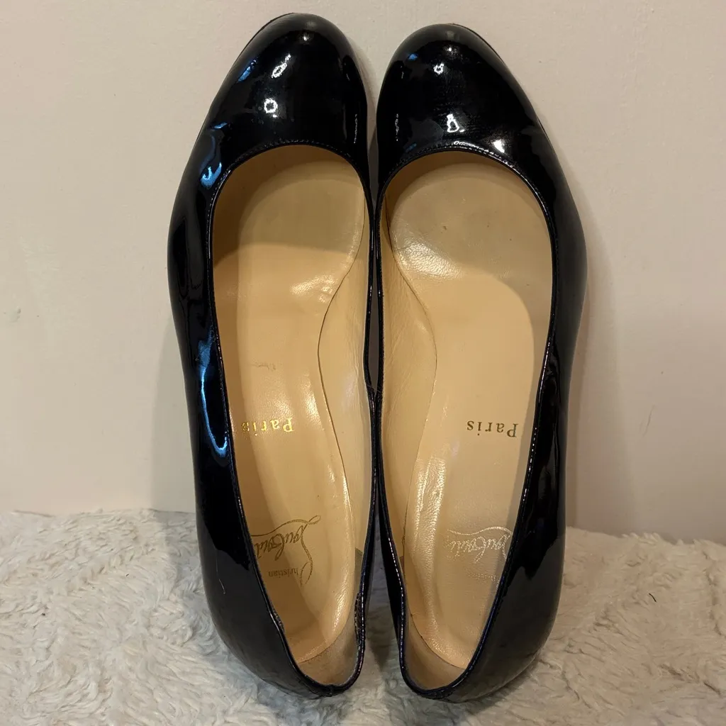 Christian Louboutin- Black Patent Leather Pumps Round Toe- Size 40/ US Size 10 - Image 6