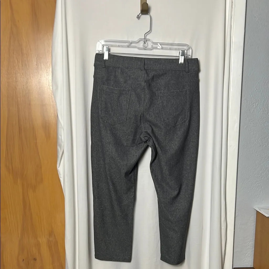 Yelete NWT  Women's Grey Classic Solid Capri Pull On Jeggings Size XL(14-16) - Image 4