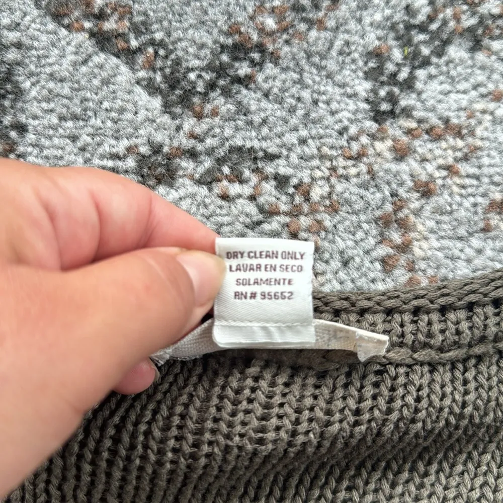 Sans Souci Distressed Knit Sweater Gray Medium - Image 4