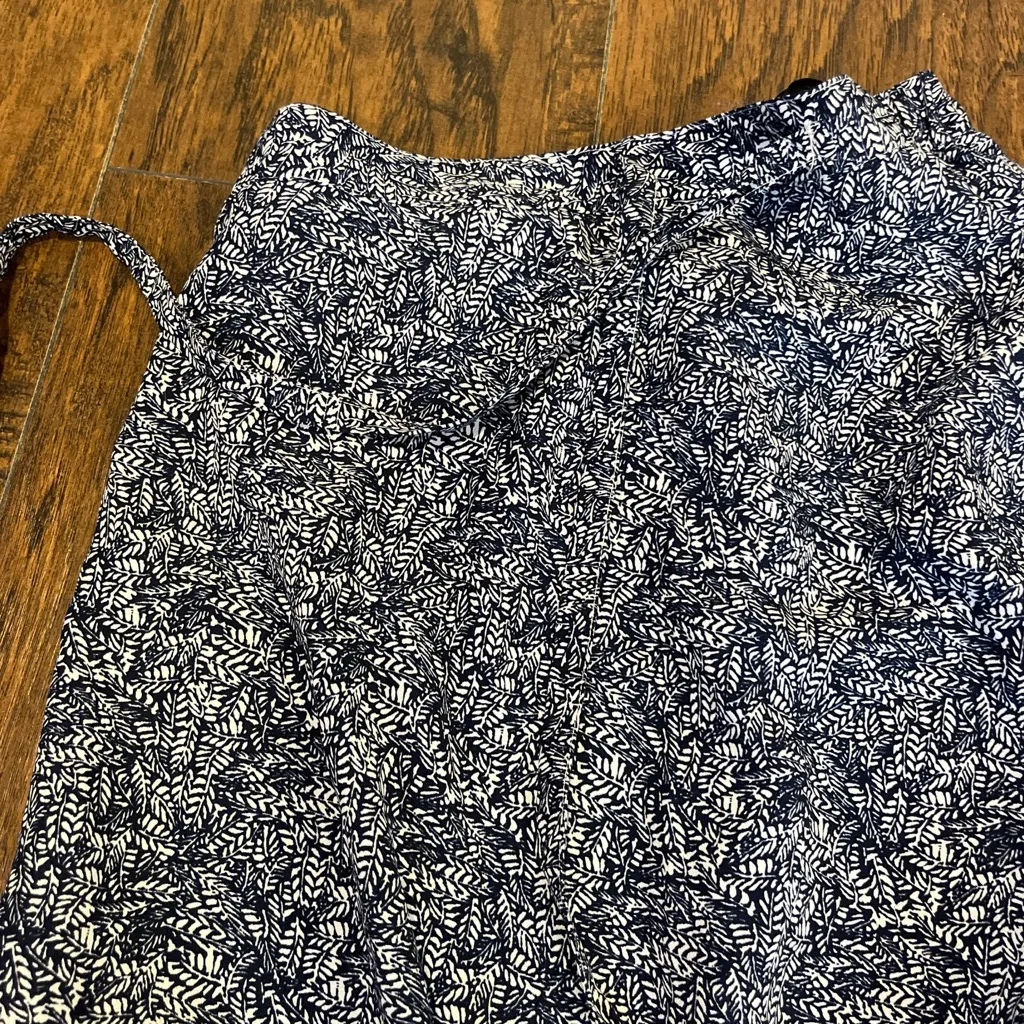 Lulus blue and white maxi skirt Size M - Image 2