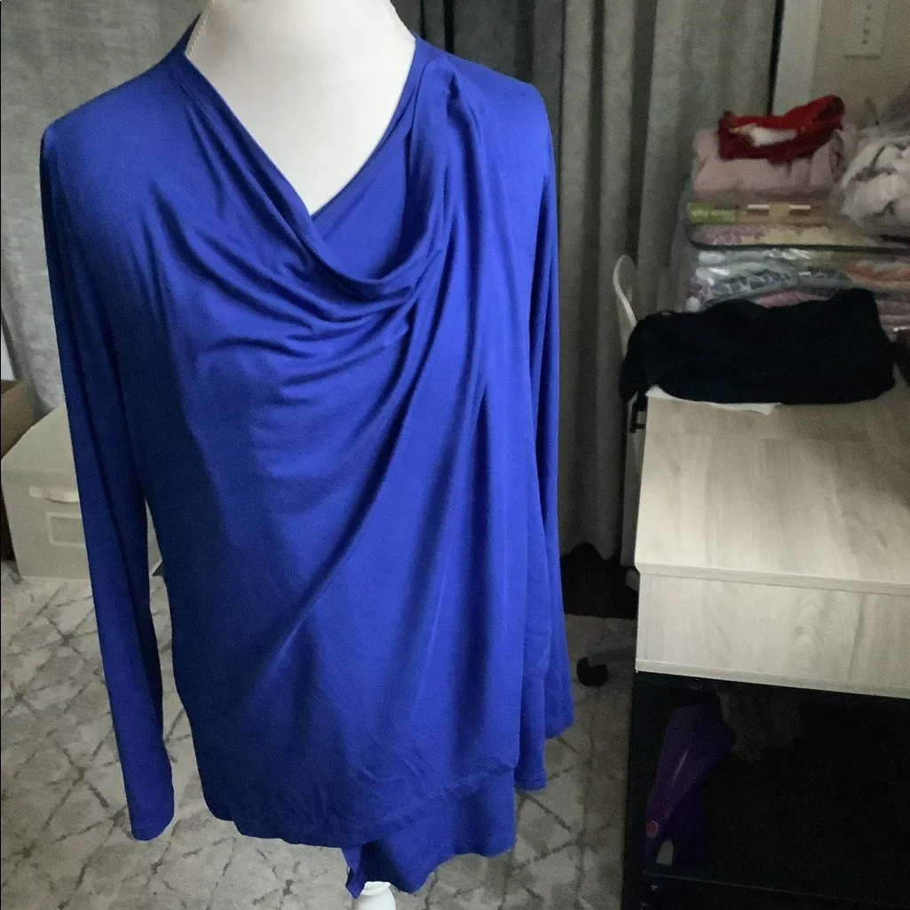 Nice color long sleeve top/ cover up 🦋 - Image 6