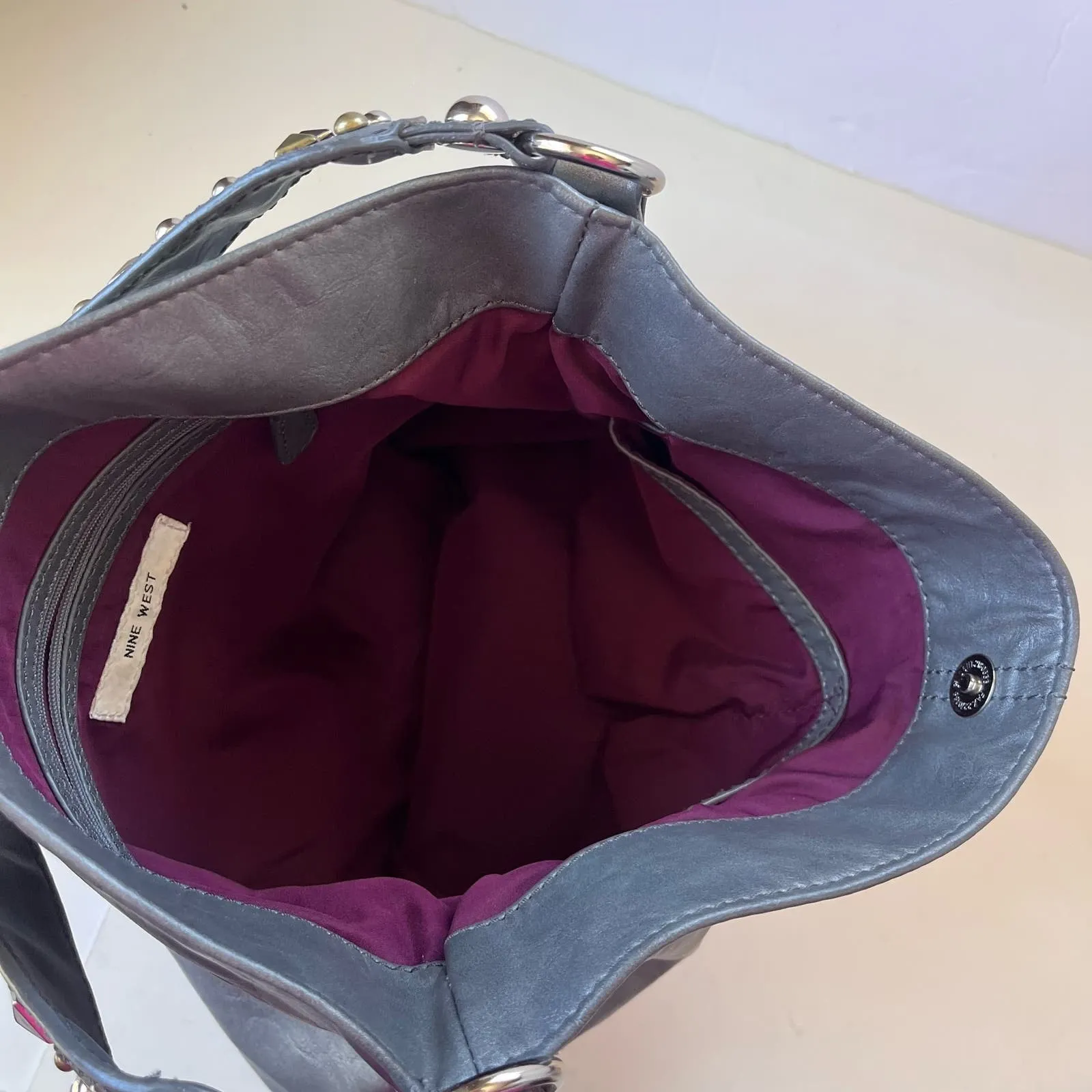 Nine West Faux Leather Y2K Boho Tote Bag Purse Gray Tassels Slouch Studded Hobo - Image 10