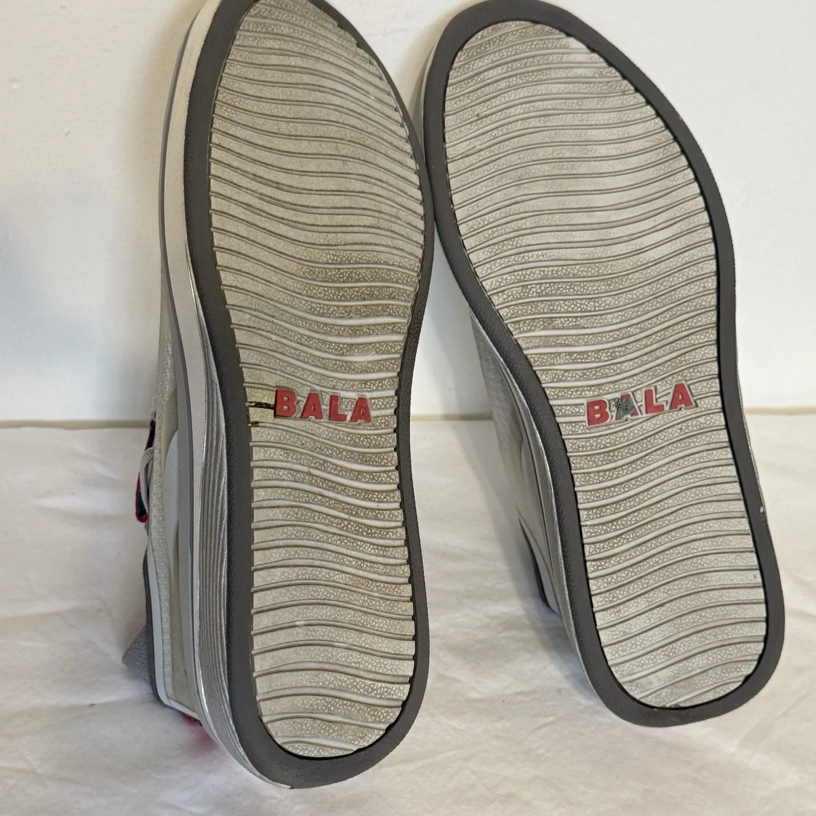 Bala Twelves Gray Nursing Sneakers Women’s 8.5 / Men’s 7 – 12 Hour Comfort - Image 11