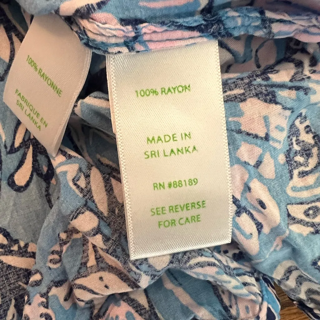 Lilly Pulitzer Winsley Top Lapis Lazuli Horseshoe Bay
Size Small - Image 6