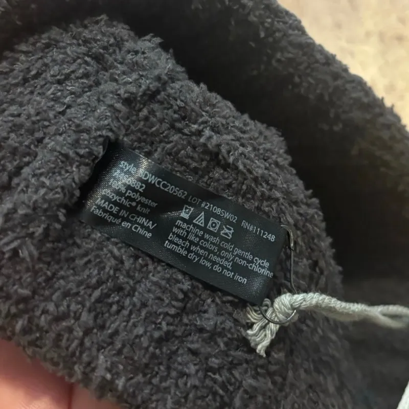 NWT Barefoot Dreams CozyChic Cable Beanie W/ Pom Pom Dark Brown One Size - Image 3