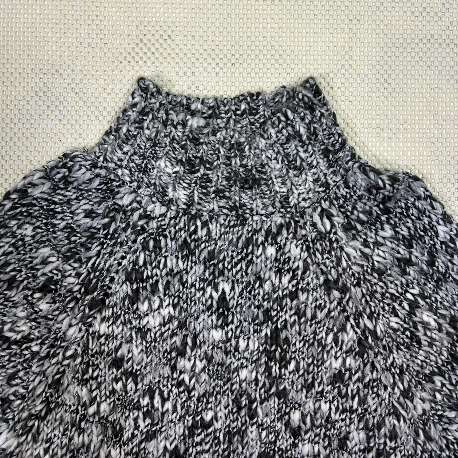 Abercrombie &‎ Fitch Knit Sweater Mock Neck Long Sleeve Black White Womens Large - Image 4