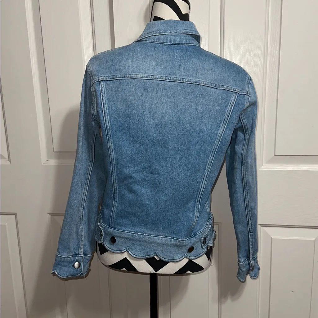 Frame Denim Scalloped Light Blue Jean Jacket - Image 4