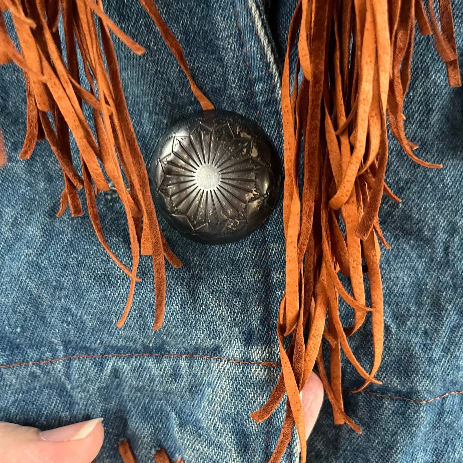 S.H.E. For Austin Collection Women's Vintage Western Fringe Denim Jacket Size L Blue Size L - Image 5