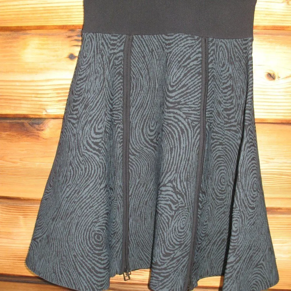 NWOT Opening Ceremony Green Black Knit Zip Dress - Image 6