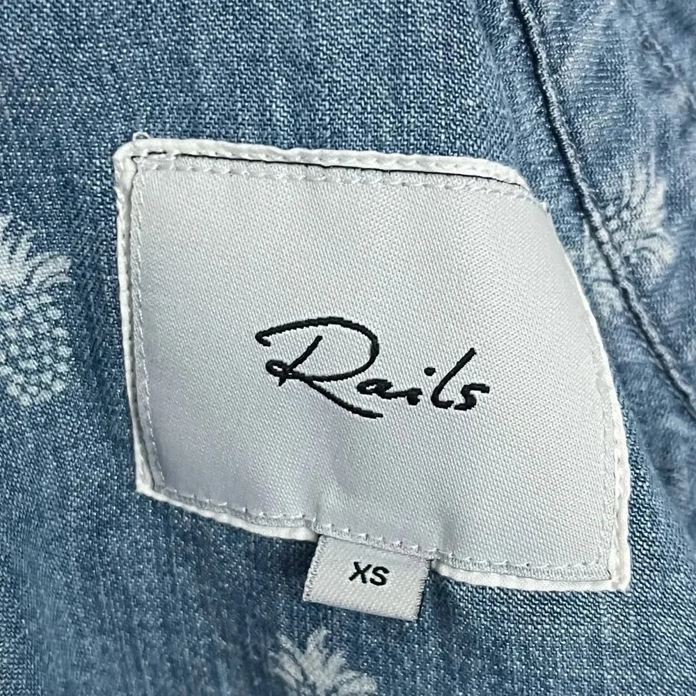 Rails • Blue Chambray Whitney Pineapple Button Down Short Sleeve Blouse - Image 7