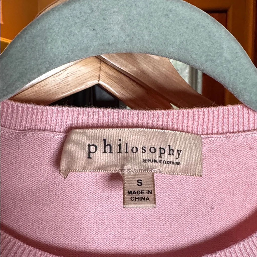 Philosophy Soft Pink Long Sleeve Thin Sweater Size Small - Image 4
