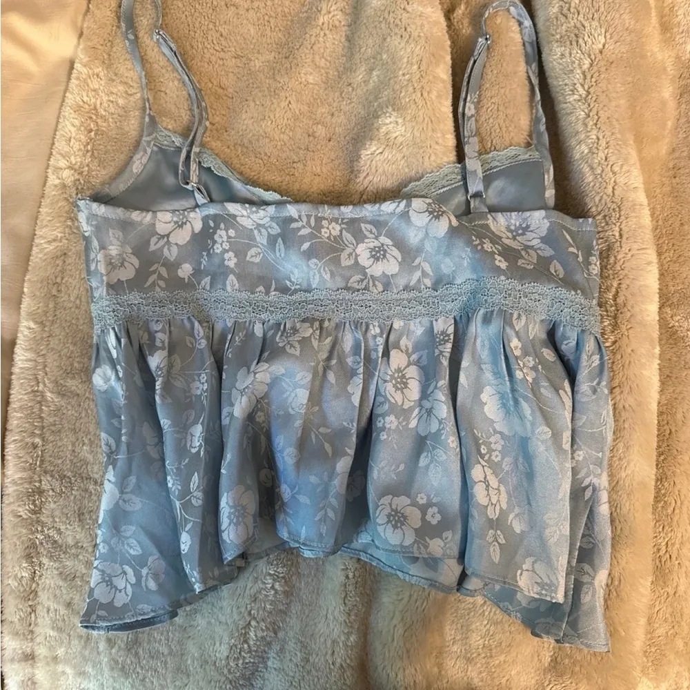 Princess Polly Blue Floral Women's Top - Image 2