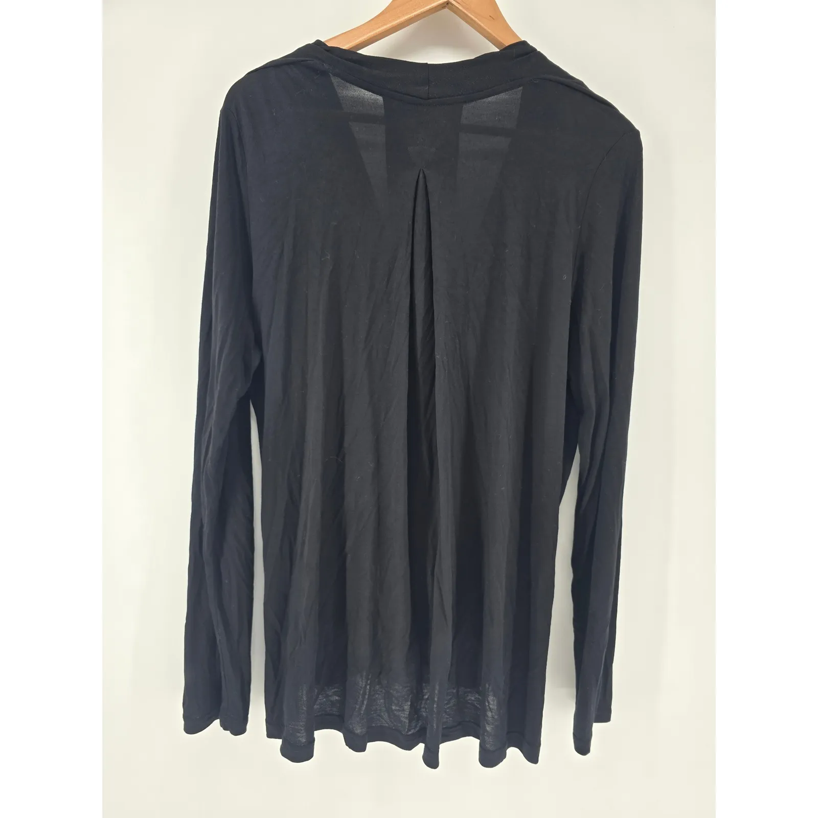 AKEMI + KIN Black Ruched Twist Front Long Sleeve Drape Neck Top Women's Large - Image 3