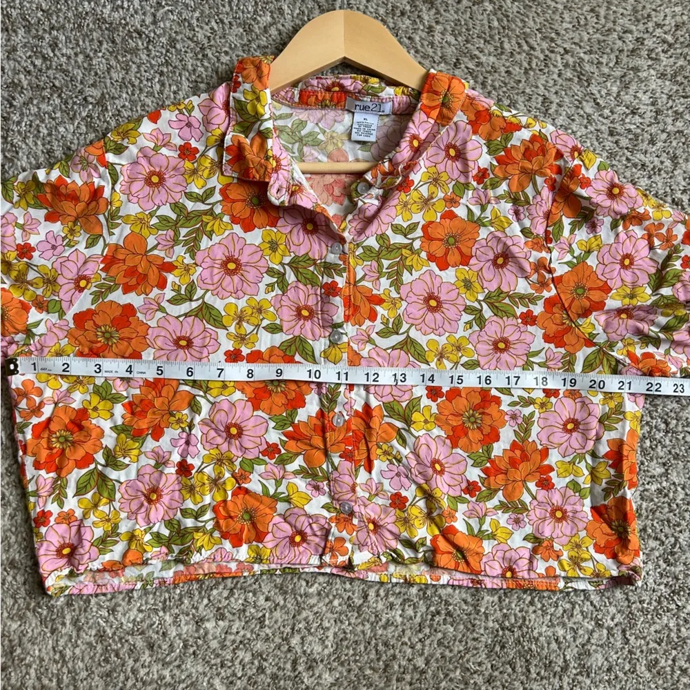 🦋 Rue 21 Pink Orange Floral Crop Top 60s 70s Hippie Peace Casual XL Retro - Image 5