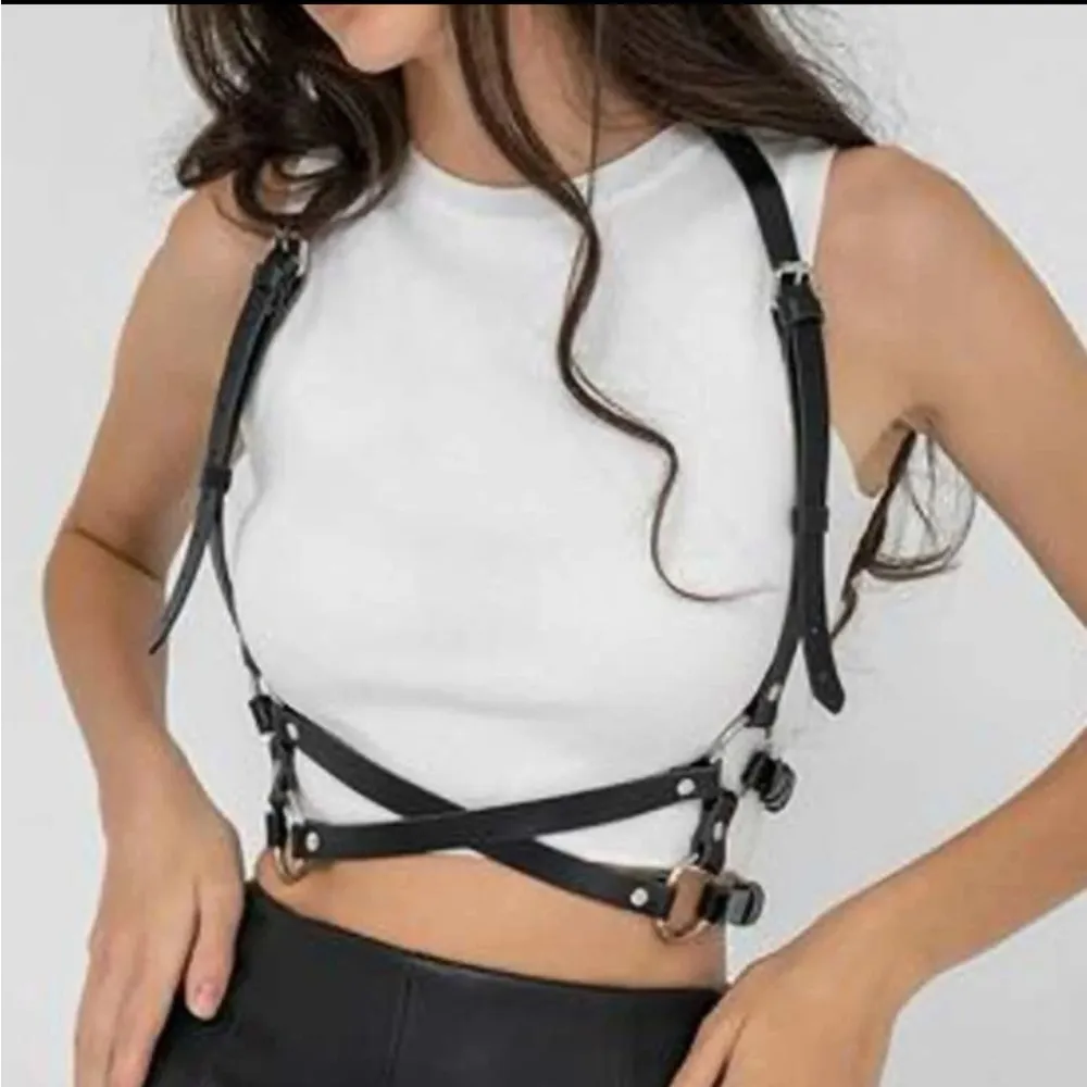 Harness Criss Cross Belt O Ring New - Image 5